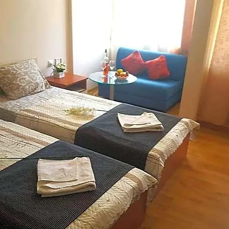 Family Solar Hotel