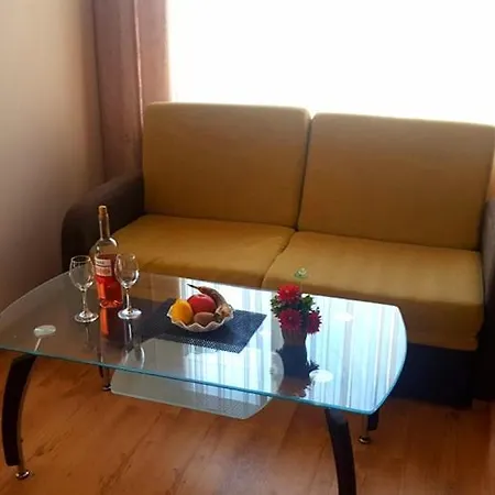 Family Solar فندق