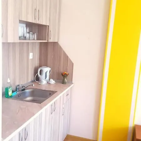 Family Solar فندق