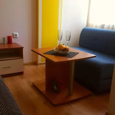 Family Solar فندق ساني بيتش